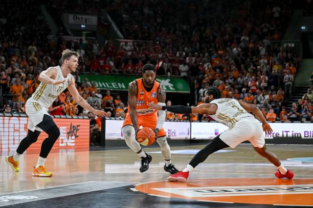 姆斯一贯的 姆斯一贯的